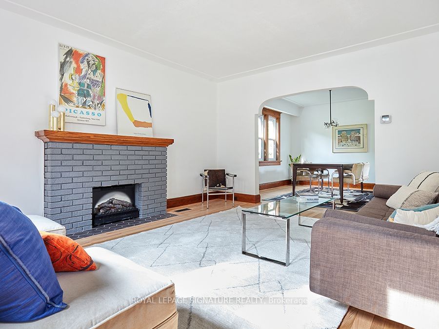 Listing Image 7
