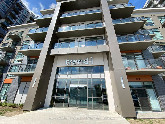 617 - 450 Dundas Street