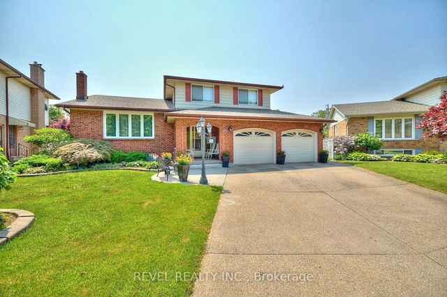 24 Amberwood Court