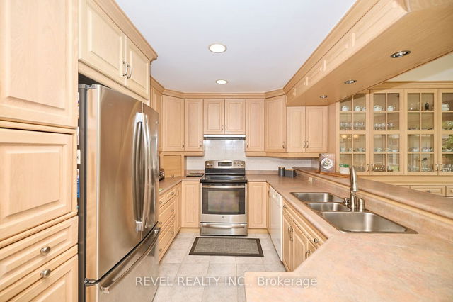 24 Amberwood Court