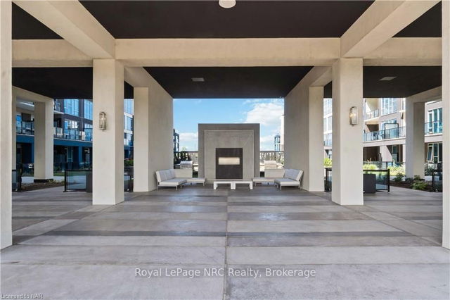 429 - 16 CONCORD Place