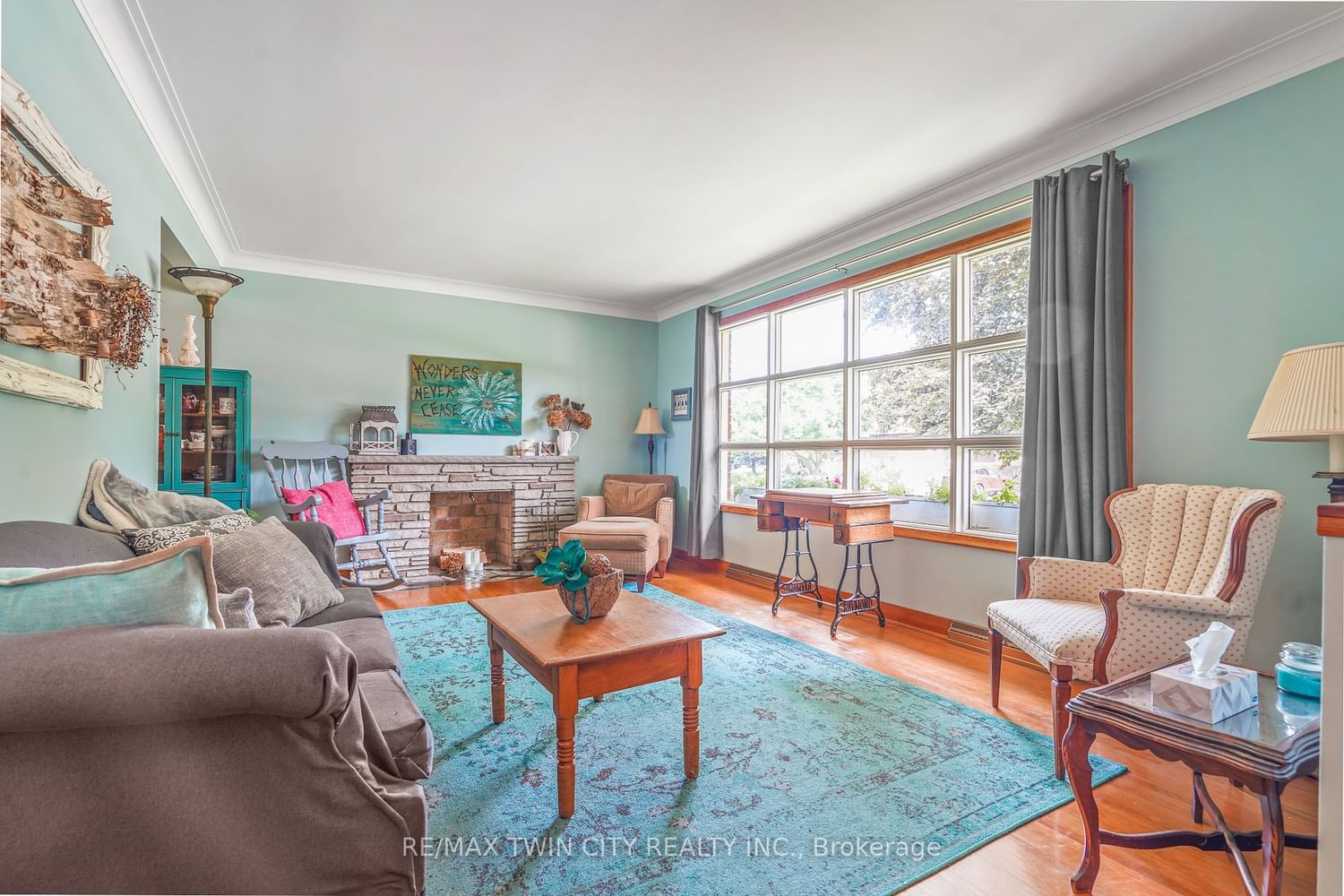 Listing Image 7