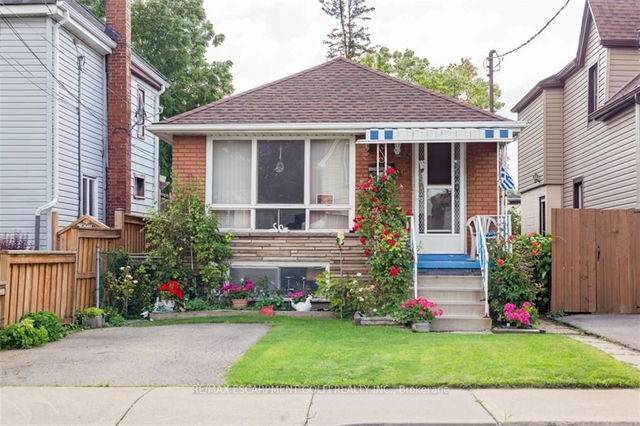 36 FRASER Avenue