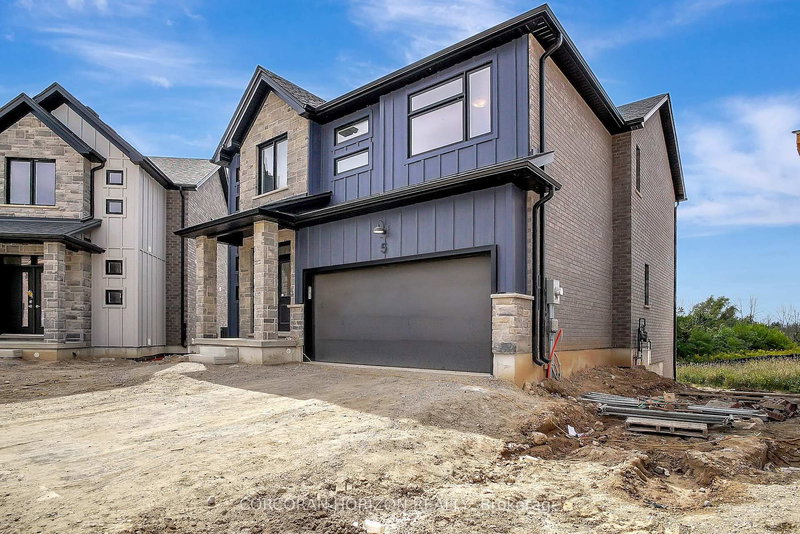 5 - 32 Faith St, Cambridge, N1T 0E8 | Image 2