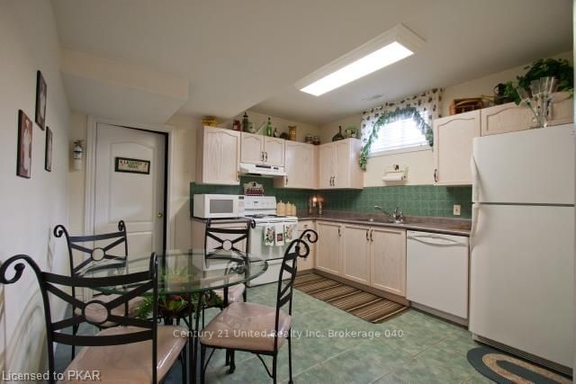 Listing Image 19