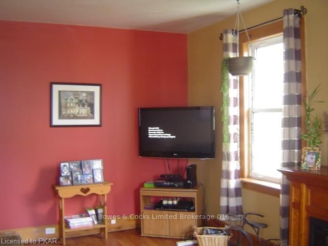 Listing Image 3