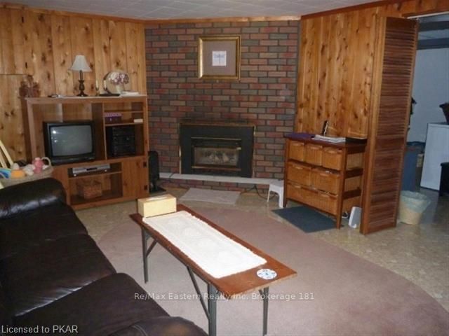 Listing Image 17