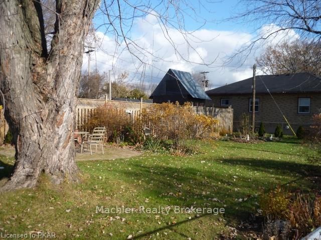 Listing Image 12
