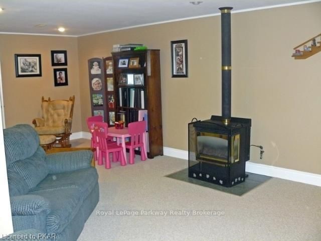 Listing Image 17