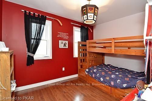 Listing Image 5