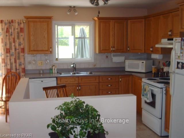 Listing Image 16
