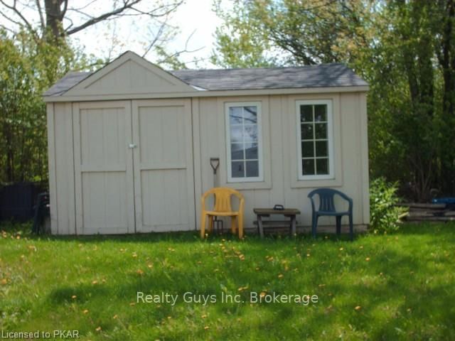 Listing Image 8