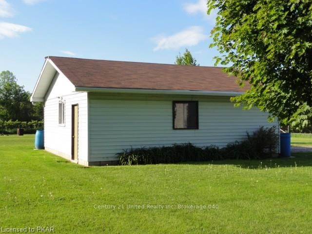 Listing Image 6