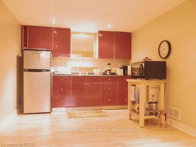 Listing Image 16