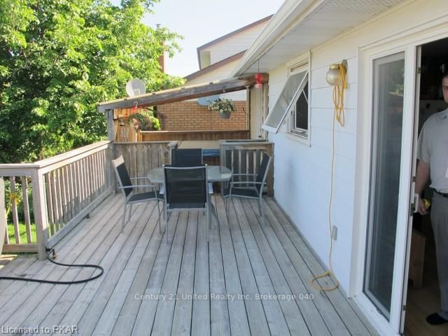 Listing Image 11