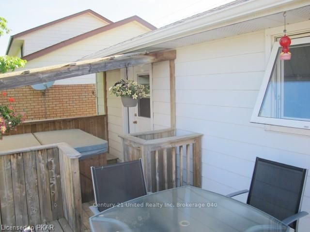 Listing Image 12