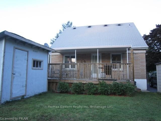 Listing Image 4