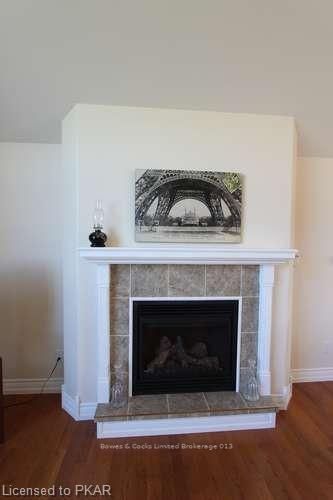 Listing Image 8