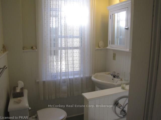 Listing Image 16
