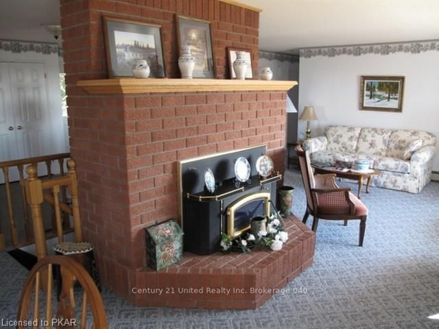 Listing Image 19