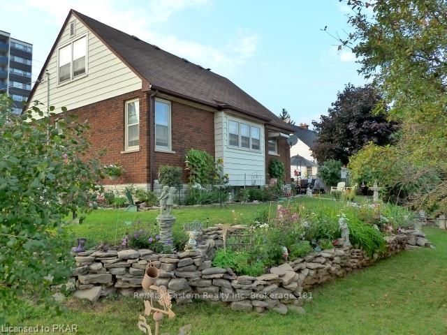 Listing Image 14