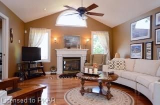Listing Image 7