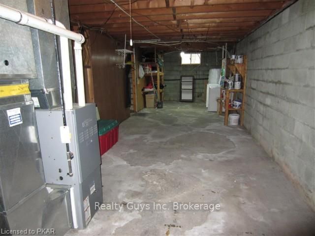 Listing Image 19
