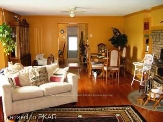Listing Image 3