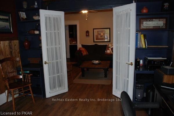 Listing Image 9