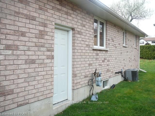 Listing Image 29