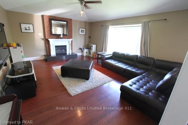 Listing Image 7