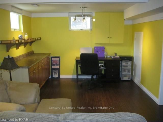 Listing Image 18