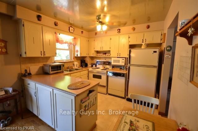 Listing Image 15
