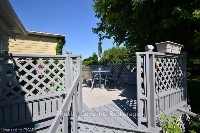 Listing Image 8