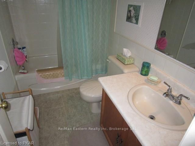 Listing Image 17