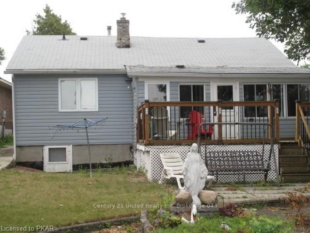 Listing Image 7