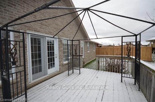 Listing photo 4