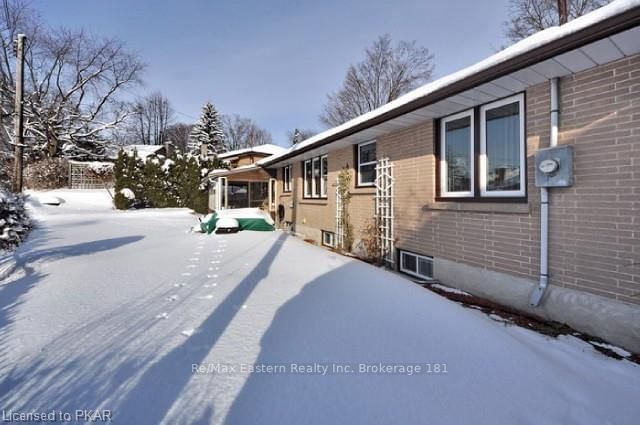 Listing Image 16
