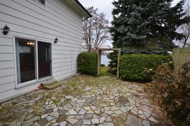 Listing Image 6