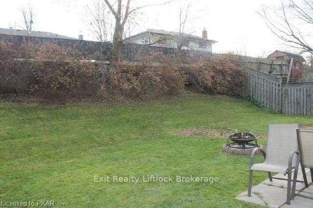 Listing Image 11