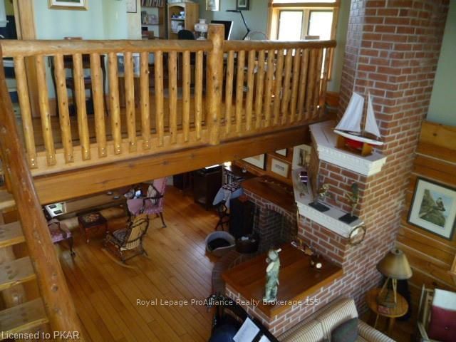 Listing Image 12