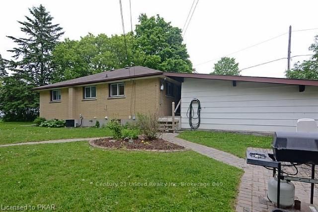 Listing Image 20