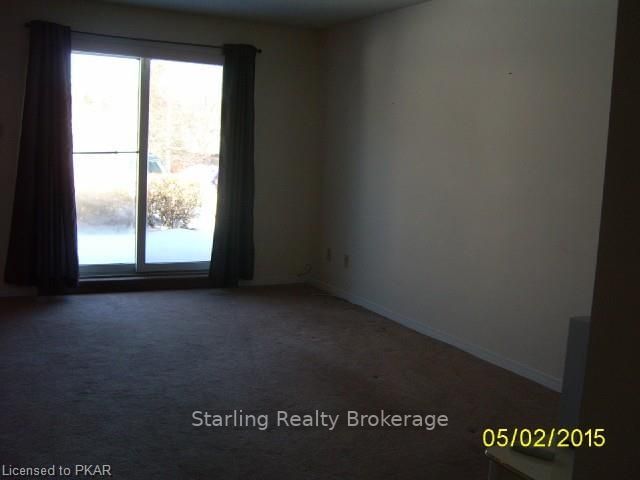 32 - 36 Champlain Cres, Peterborough, K9L 1T1 | Image 3