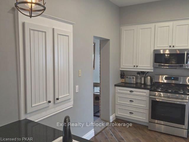 Listing Image 7