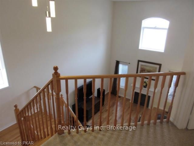 Listing Image 28