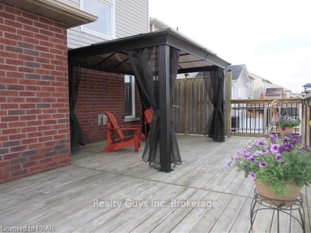Listing Image 6