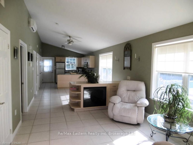 84 Nevin Ave, Peterborough, K9J 6E8 | Image 2