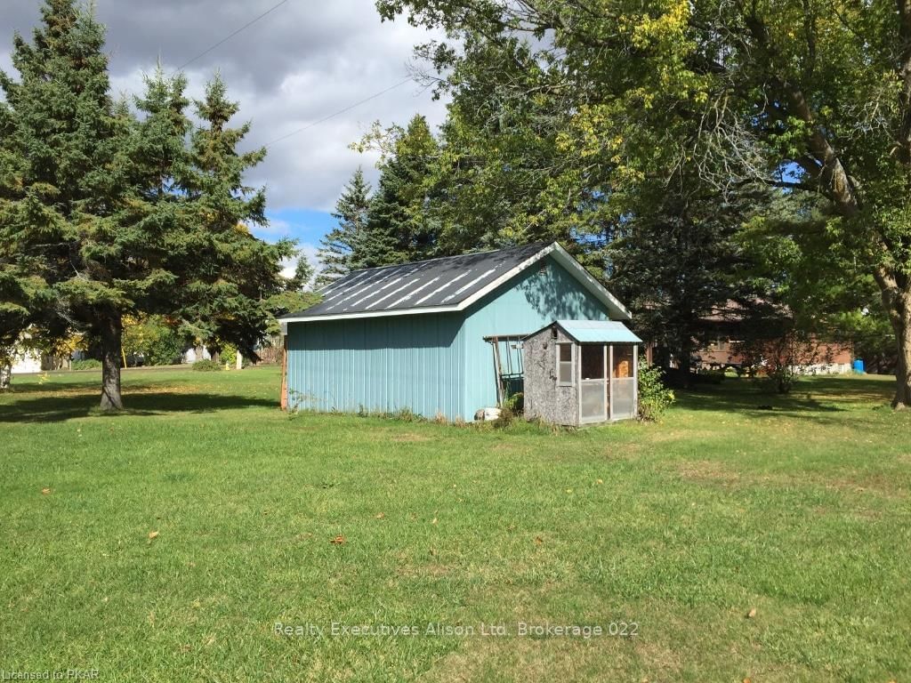 Listing Image 6