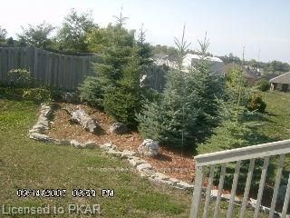 Listing Image 4