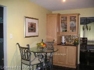 1002 Albany Crt, Peterborough, K9J 1Z2 | Image 3